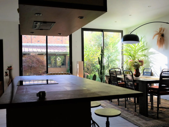 Very beautiful family home