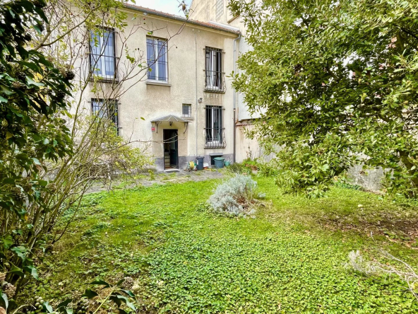 Mairie de Montreuil / Maison avec grand jardin