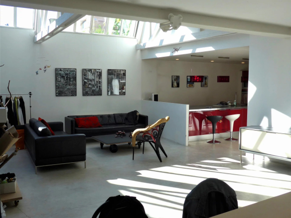 MAISON LOFT  AVEC TERRASSE SANS VIS A VIS