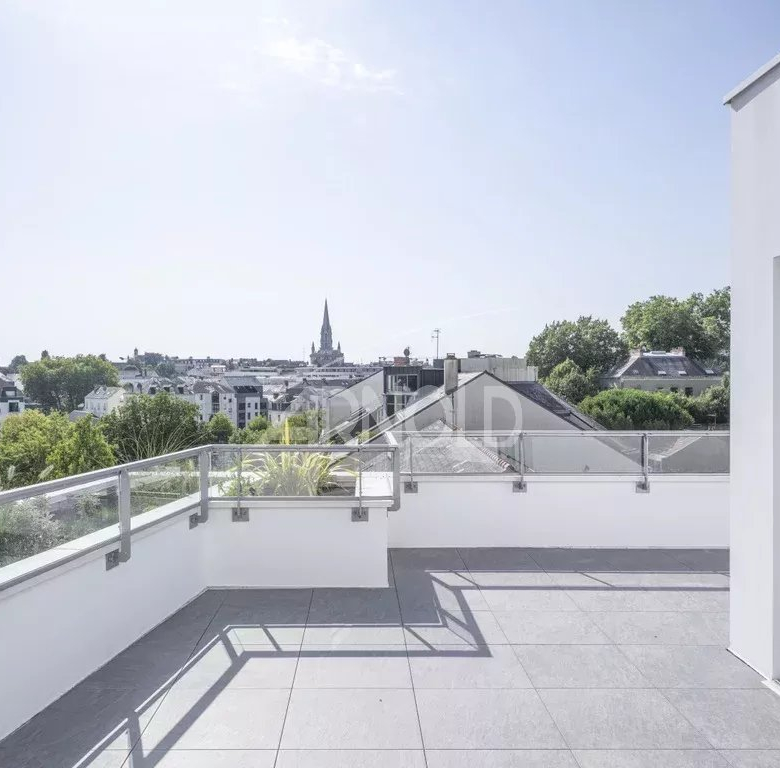 Rennes city center – 3-bedroom apartment of 168.30 m2