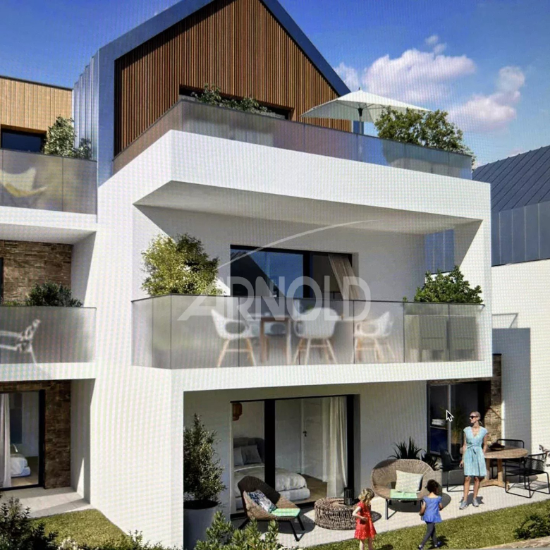 Top floor 5-room apartment – ​​Quai de Versailles