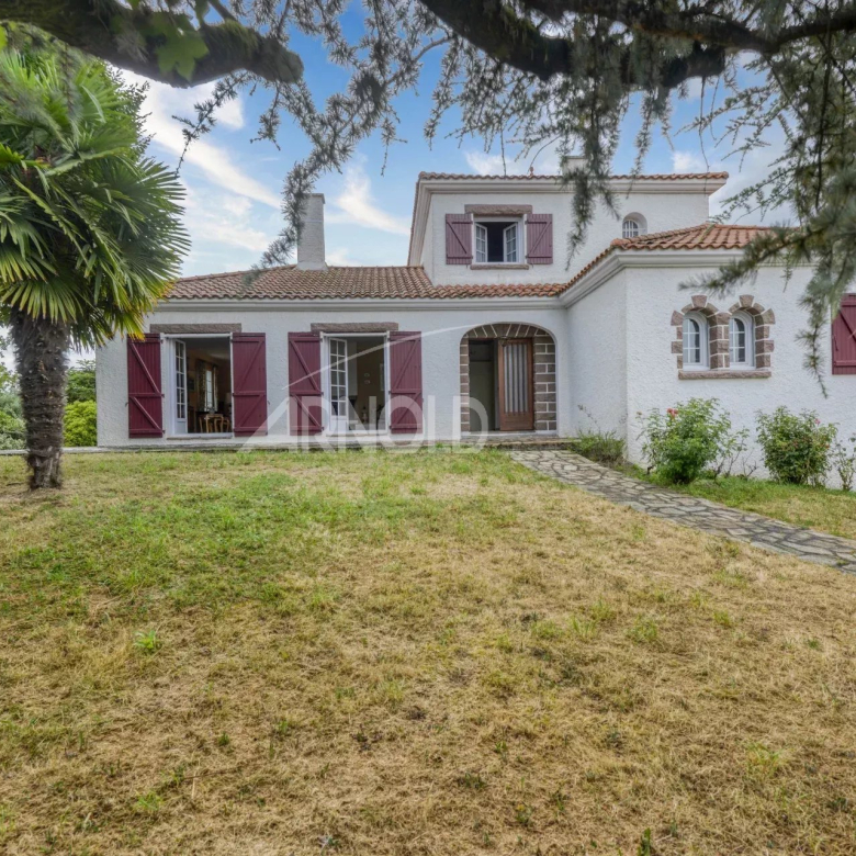 Maison  de  4  chambres  avec  vue  Golfe  proche  de  Toulindac