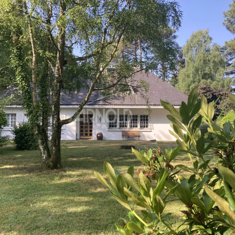 BRIVE LA GAILLARDE APPARTEMENT 180M2 DERNIER ETAGE