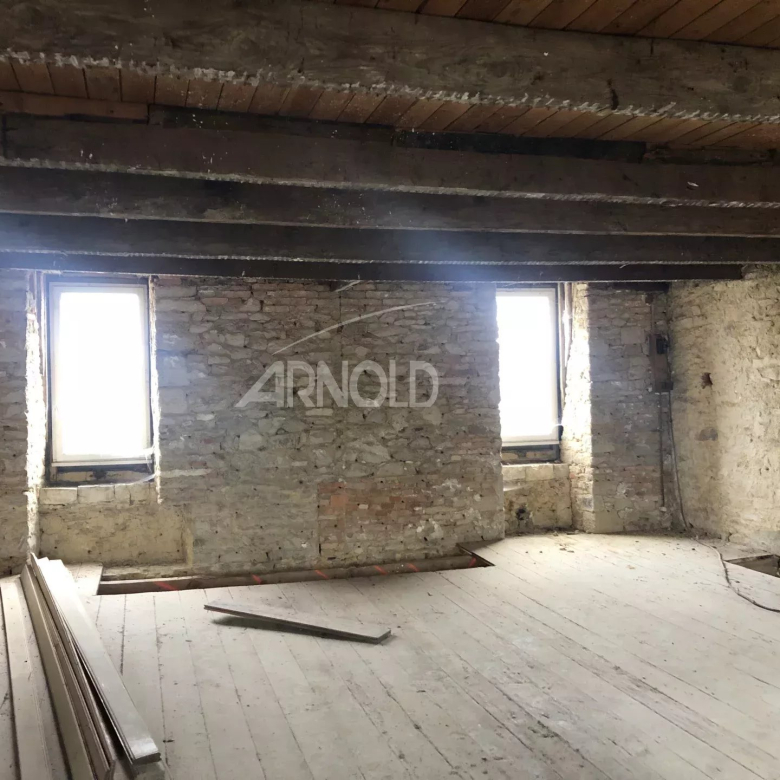 Ecrin  de  Design  et  Nature : contemporaine  avec  piscine