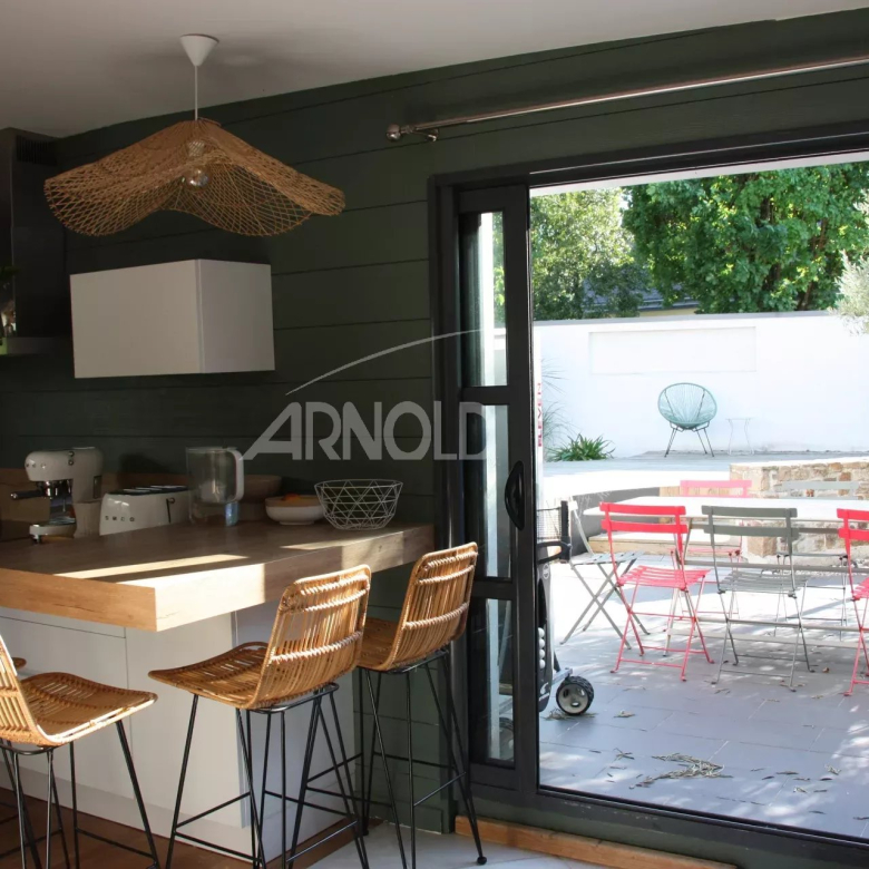 Au  coeur  de  Rochefort  -en  -Terre : Manoir  de  caractére