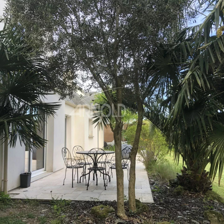 Villa 270 m2 sur 2 927 m2 de terrain à Calcatoggio