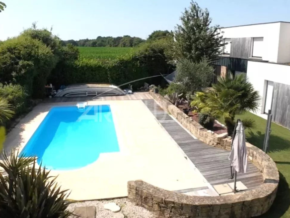 A  Surzur un  Havre  de  Paix  avec  piscine