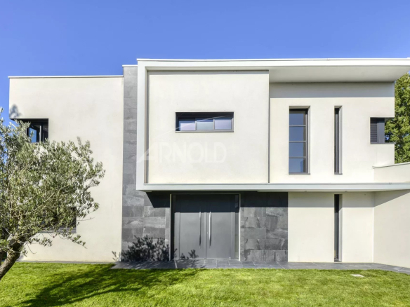 Contemporary Nantes East