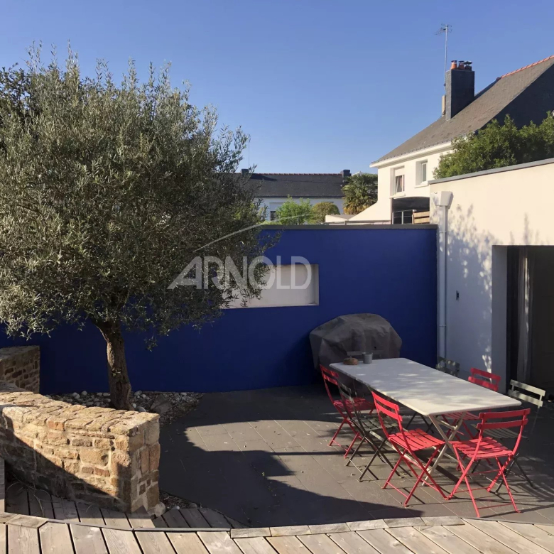 House with a view of the Gulf of Morbihan