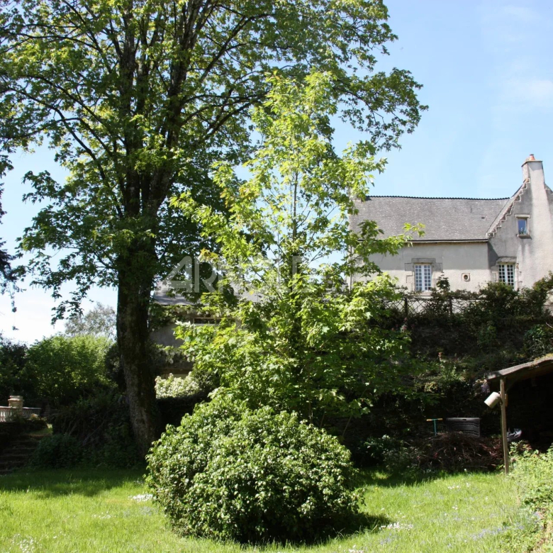 House with a view of the Gulf of Morbihan