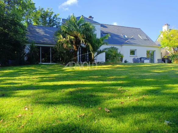 Excellent facilities and wellness area in Theix