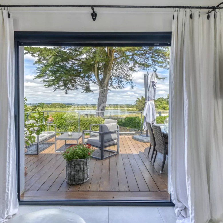 Luxury real estate photo | Charming Properties