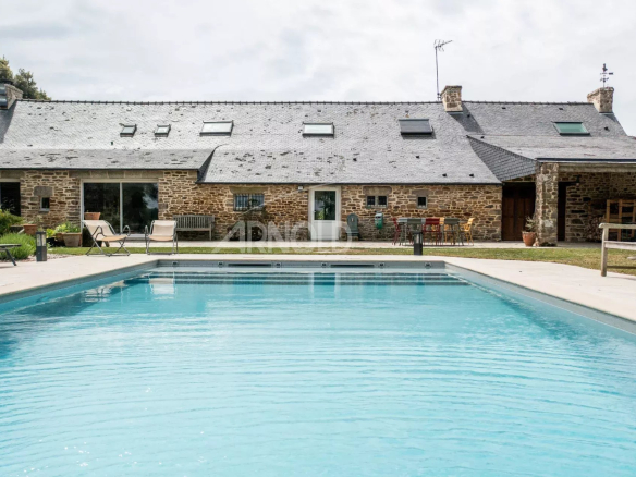 Luxury real estate photo | Charming Properties
