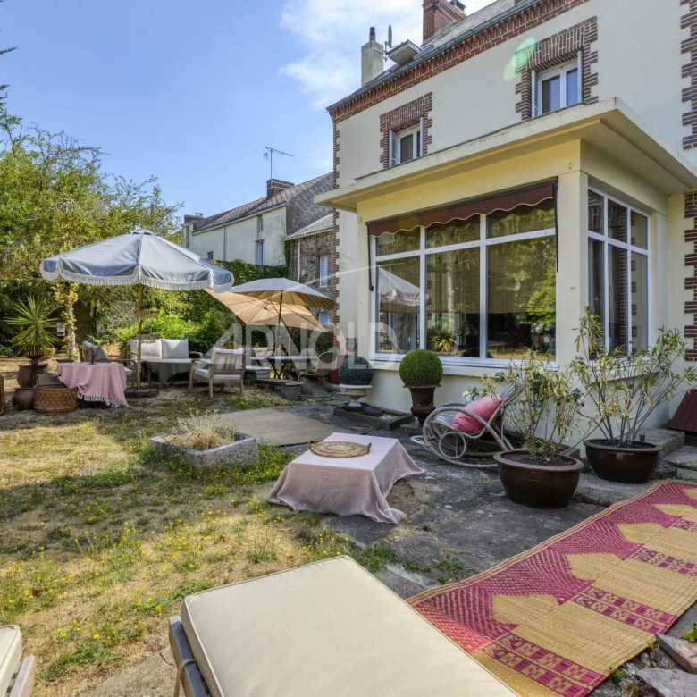 Luxury real estate photo | Charming Properties