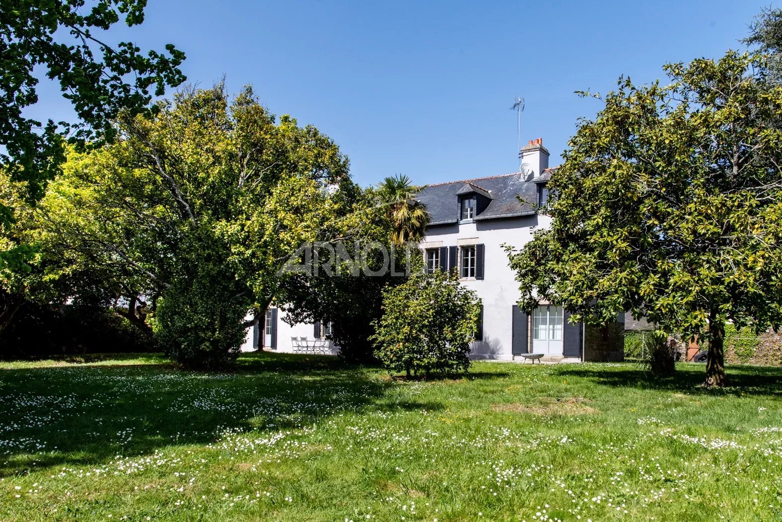 Propriété de charme à Saint-Avé Propriété de charme avec jardin, située à Saint-Avé près de Vannes.