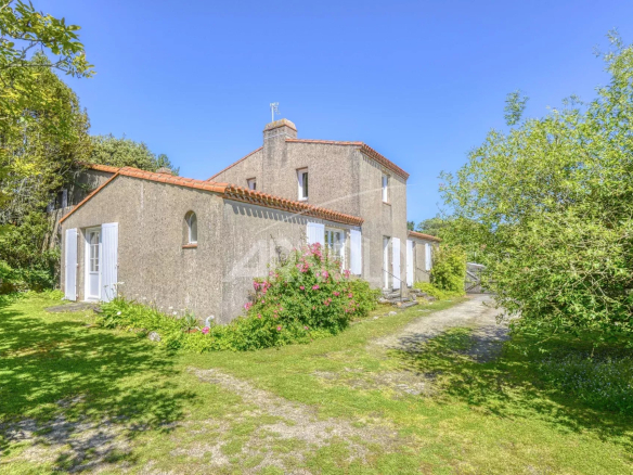 Moutiers-en-Retz seaside property
