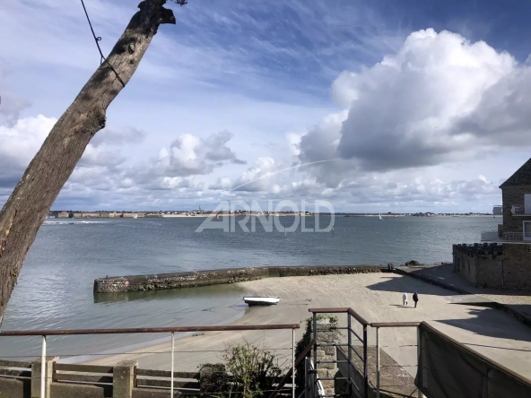 Larmor Plage house in the village with exceptional view