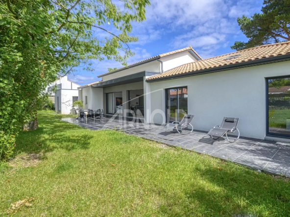 PORNIC ARCHITECT VILLA Near Sea