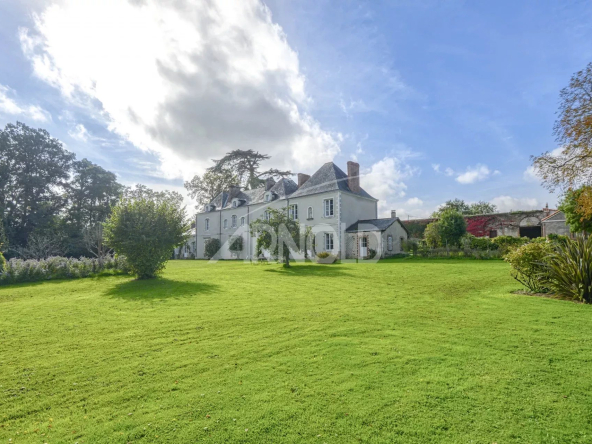 MANOR