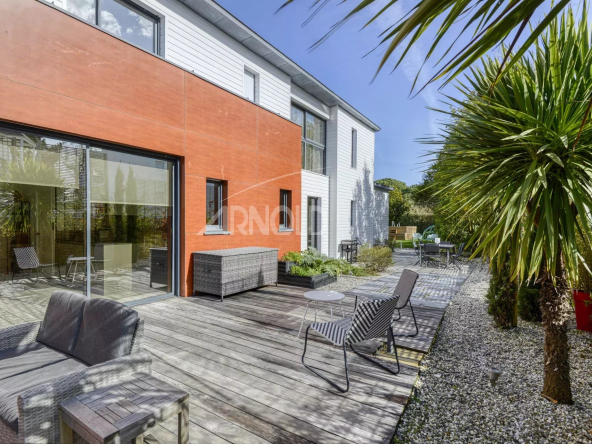 Pornichet proche marché villa contemporaine