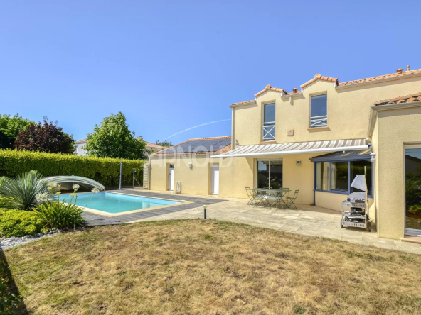 SAINT-LÉGER-LES-VIGNES – MAISON 7 CHAMBRES – 229 M2 HABITABLES
