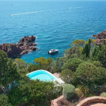 Propriété pieds dans l’eau – 400m² – Théoule-sur-Mer