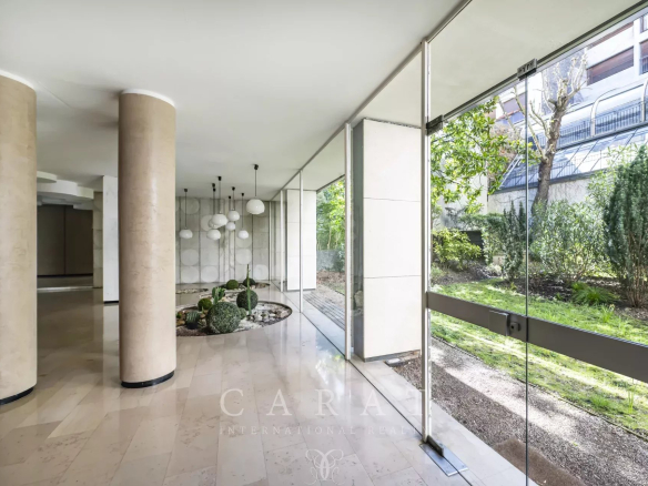 Paris XVI: exclusively. Longchamp-Victor Hugo. 3 rooms /77 m²