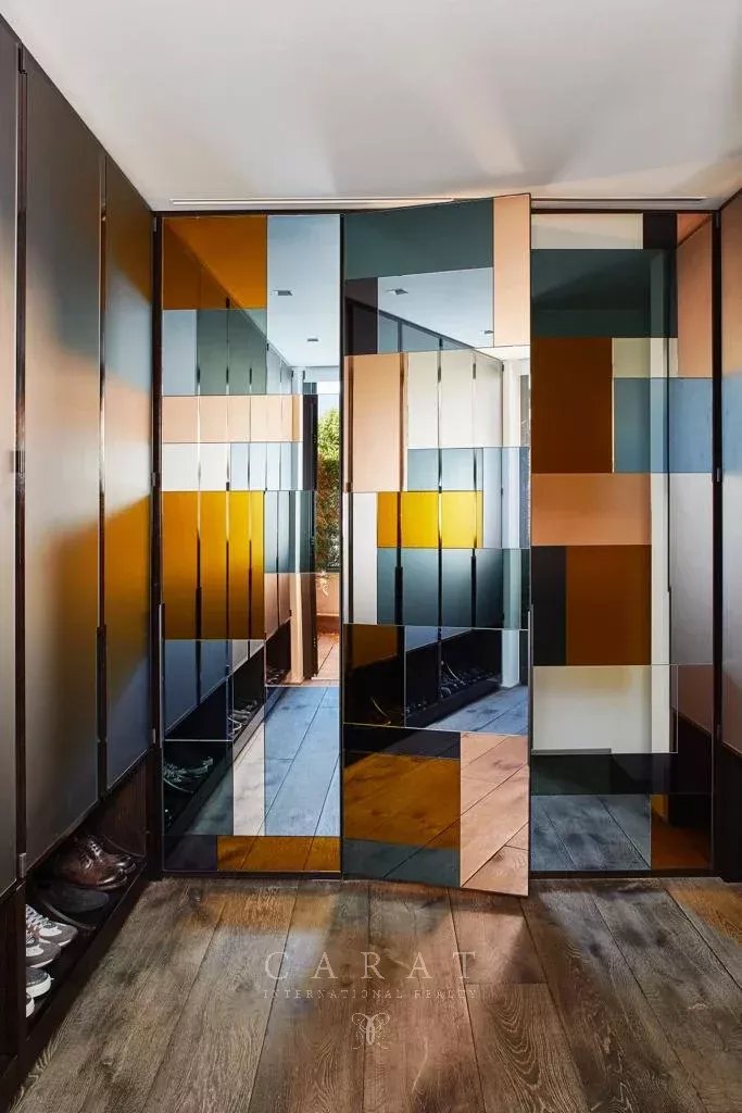 4d60aa39c3e8d7caeb99575ee80d5bef_c5f6239993_1024-original