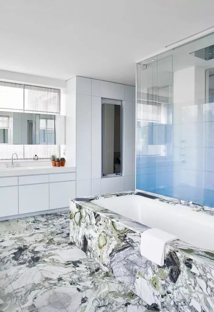 a0b8983dd510b4673f69ec240e02da6a_27c1889aeb_1024-original