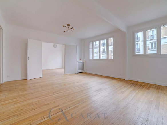 PARIS 17th – 4-ROOM APARTMENT IN ABSOLUTE PEACE AND QUIET