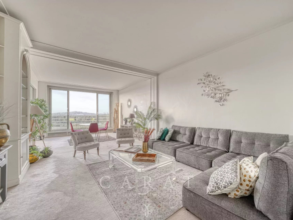 APPARTEMENT EN ETAGE AVEC VUE DEGAGEE