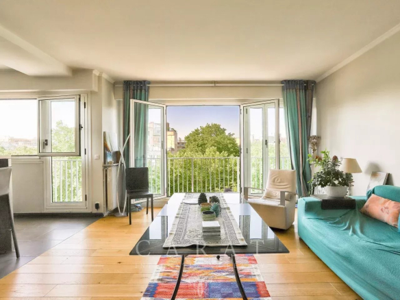 DERNIER ETAGE PASTEUR
