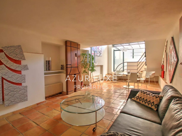 LOFT EN DUPLEX – EN PLEIN COEUR DE SAINT JEAN CAP FERRAT