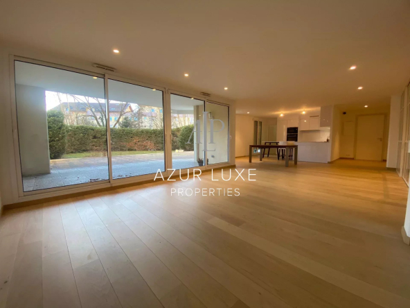 St Julien – Appartement T4 de 130 m² – double box – terrasse et jardin – Les Cyclades 3