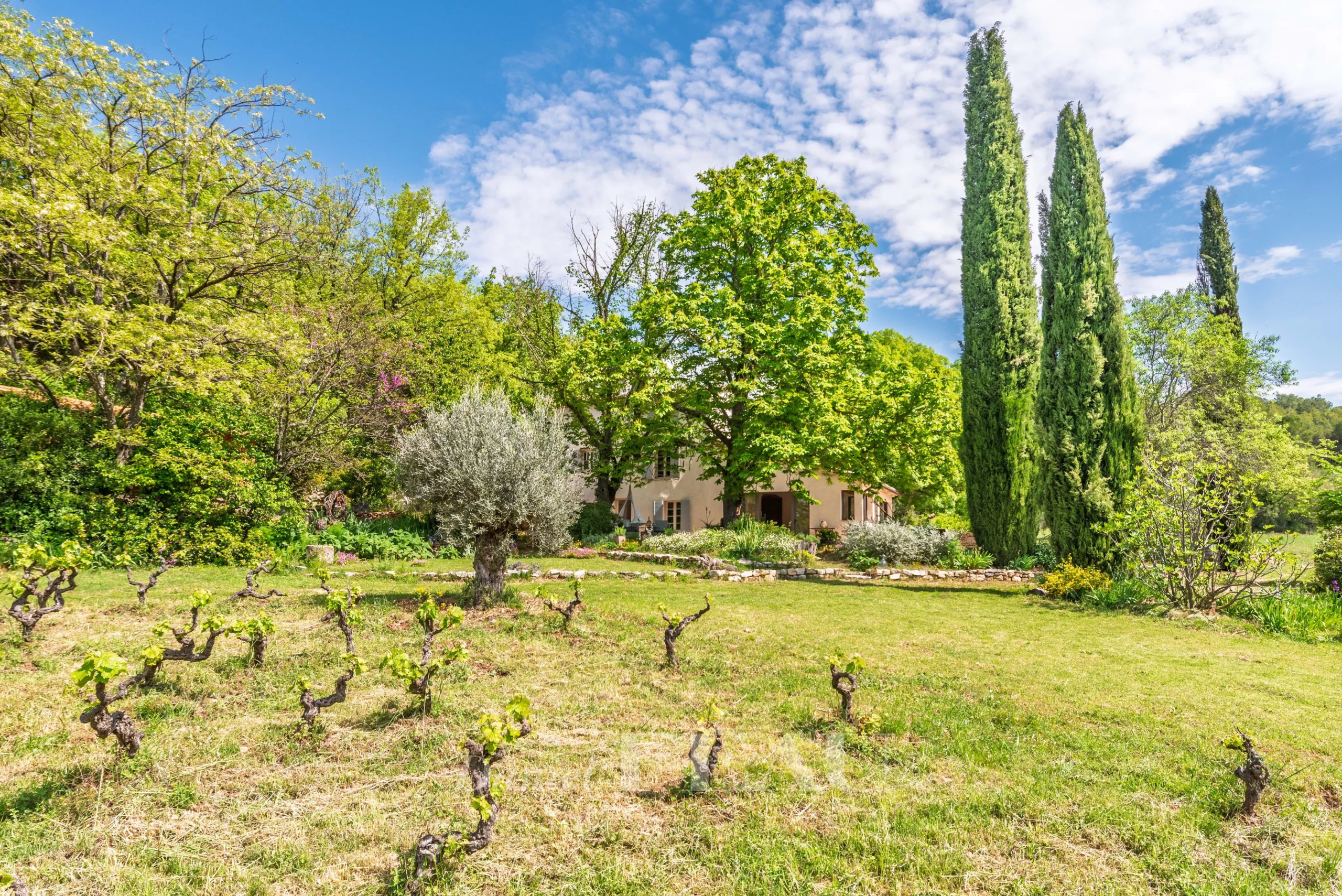 520c7ed530ee8236d8987d50a2c0575a_3de0af52bc_4096-original