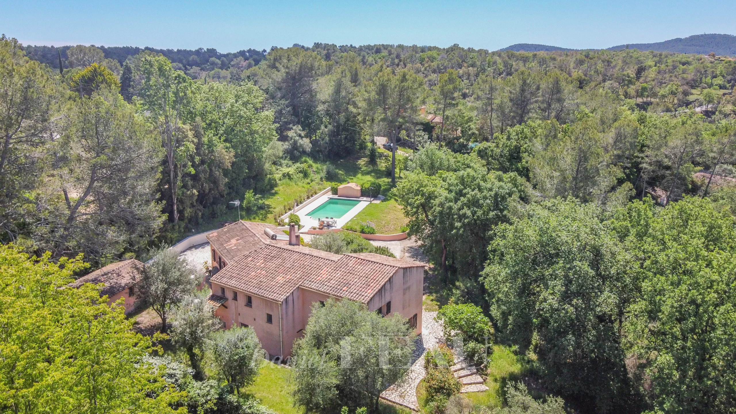 f1d32cd70d2c9c57cb8cffcb85e2a773_4ca16a8b54_4000-original