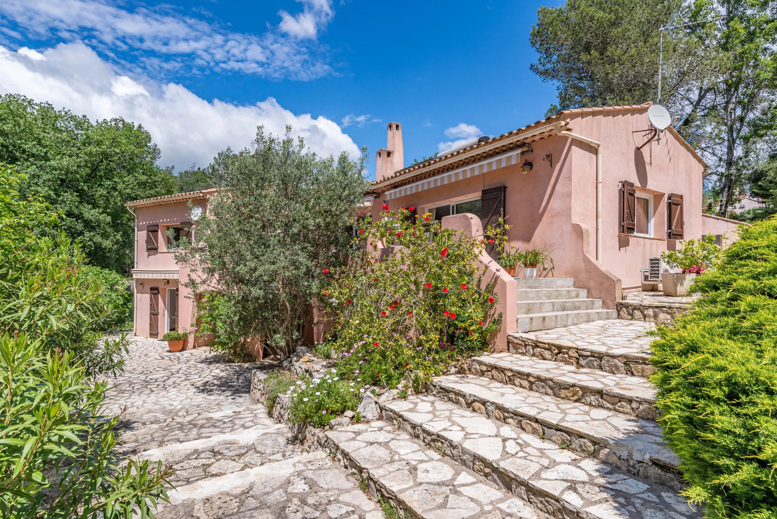 f3376d35added3d67346c56e251eace5_d124e95f38_4096-original