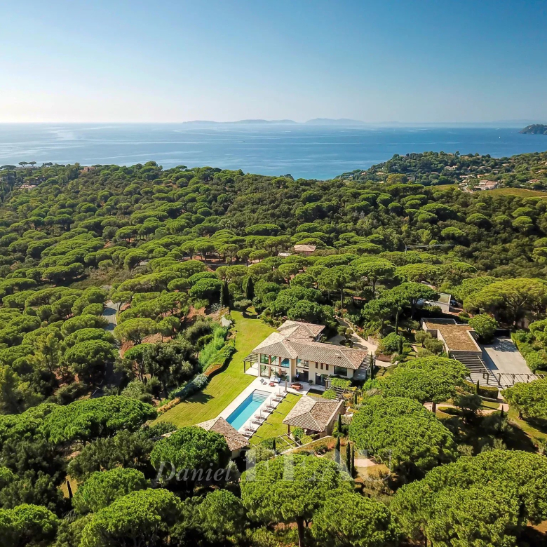 SEA VIEW PROPERTY WITH POTENTIAL