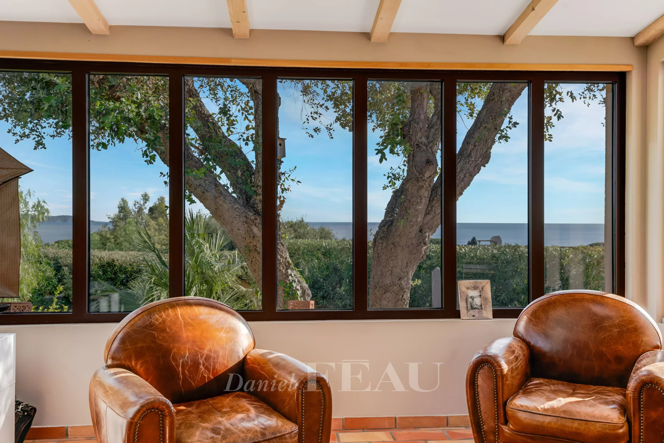 04e834657264979f7f436b98e8c4727f_785044d13e_4000-original