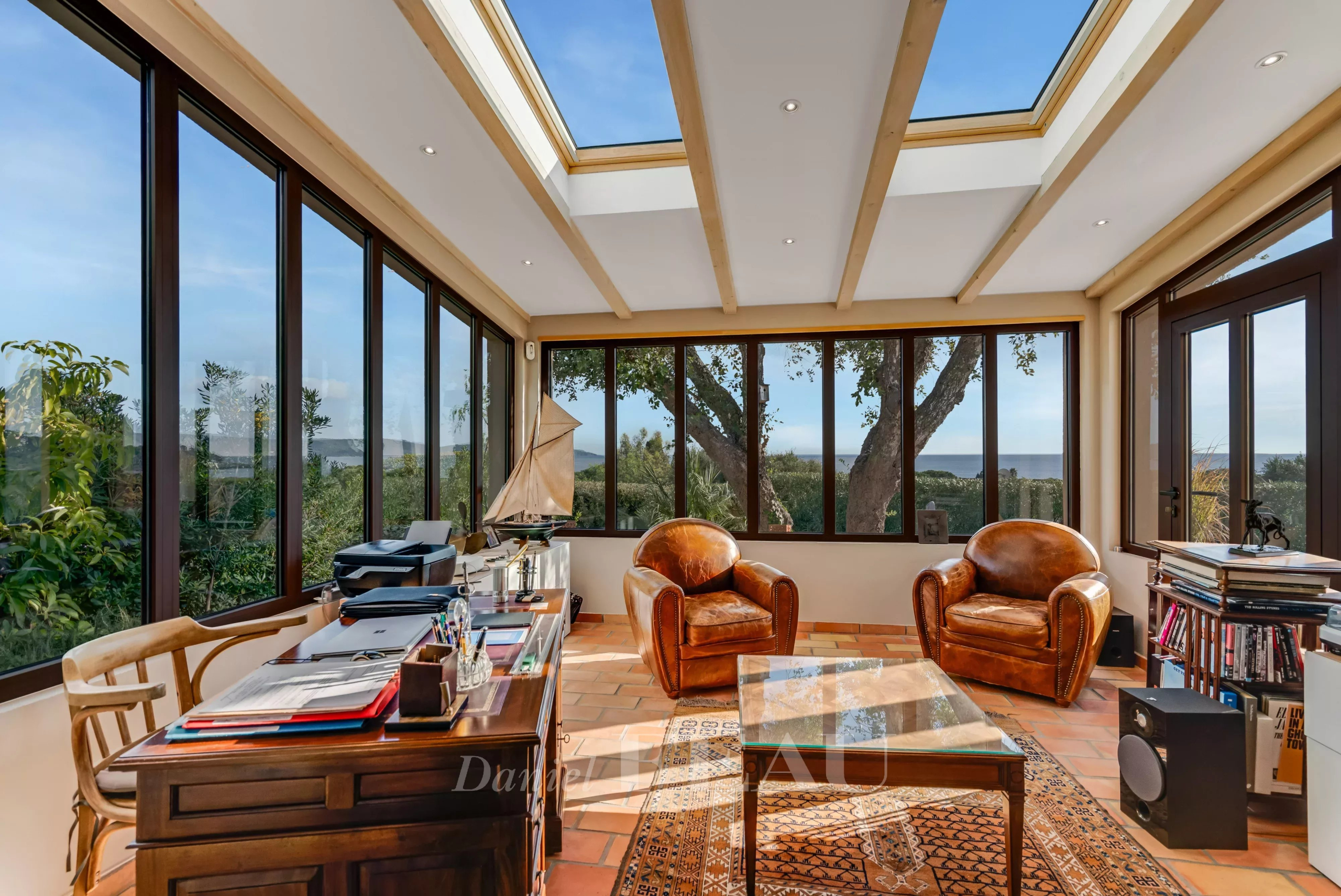 0b476b64f257e93db28575d654d7eeb9_2361c5a7cc_4000-original