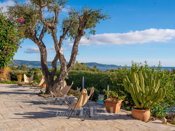 Cavalaire-sur-Mer – Villa avec vue mer panoramique
