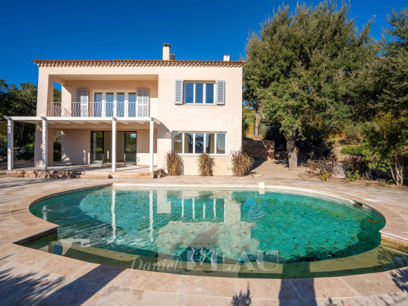 La Croix Valmer – Completely renovated property