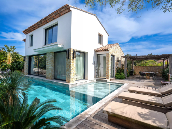 Saint-Tropez – Maison à pied de la place des Lices