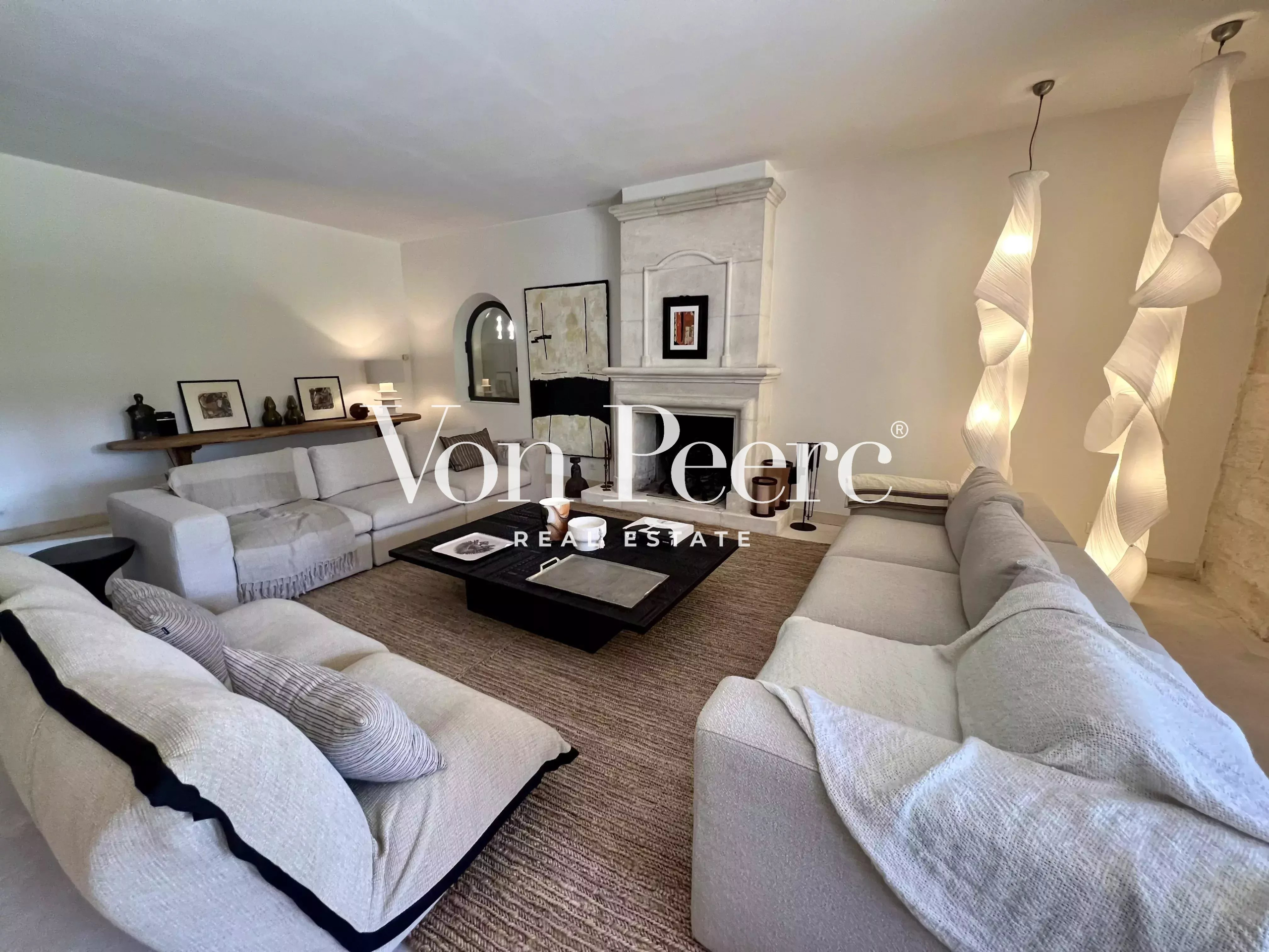 8797309ee2213a69a534f6bc9712930f_bf8662201b_4032-original