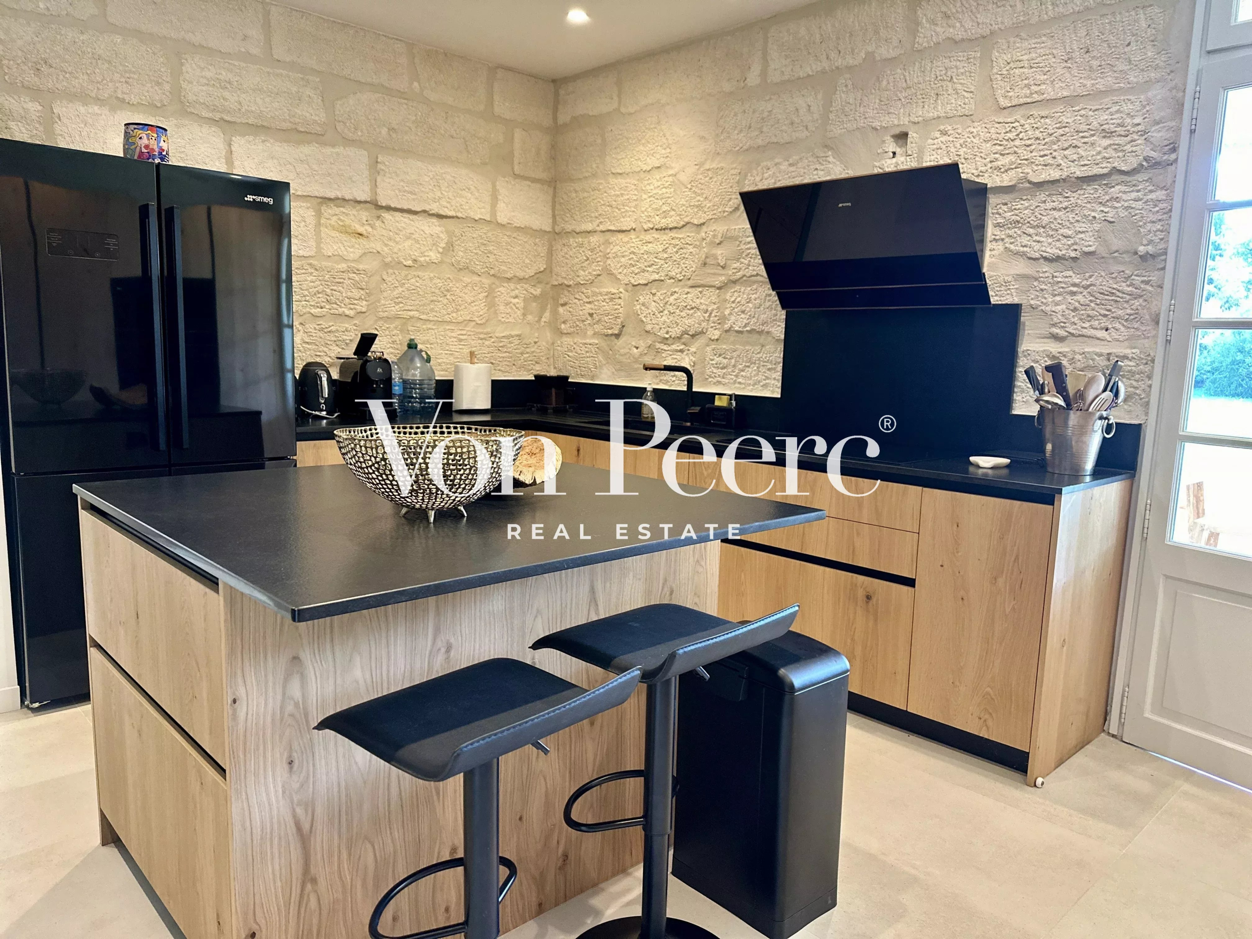 ab15bcd350a230605d350abf5ad22514_1b894f5b73_4032-original