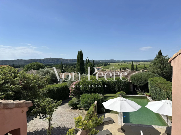 Luxury real estate photo | Charming Properties