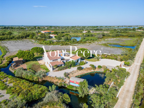House in the heart of the Camargue