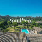 Maison de charme avec vue sur les Alpilles, piscine et dépendance à Saint-Rémy-de-Provence