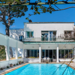 Villa straight line: splendid art deco villa with sea view for sale in Saint-Jean-Cap-Ferrat