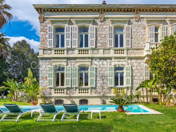Cimiez: Belle-Epoque house 400 m², garden 2000 m² and swimming pool, panoramic view